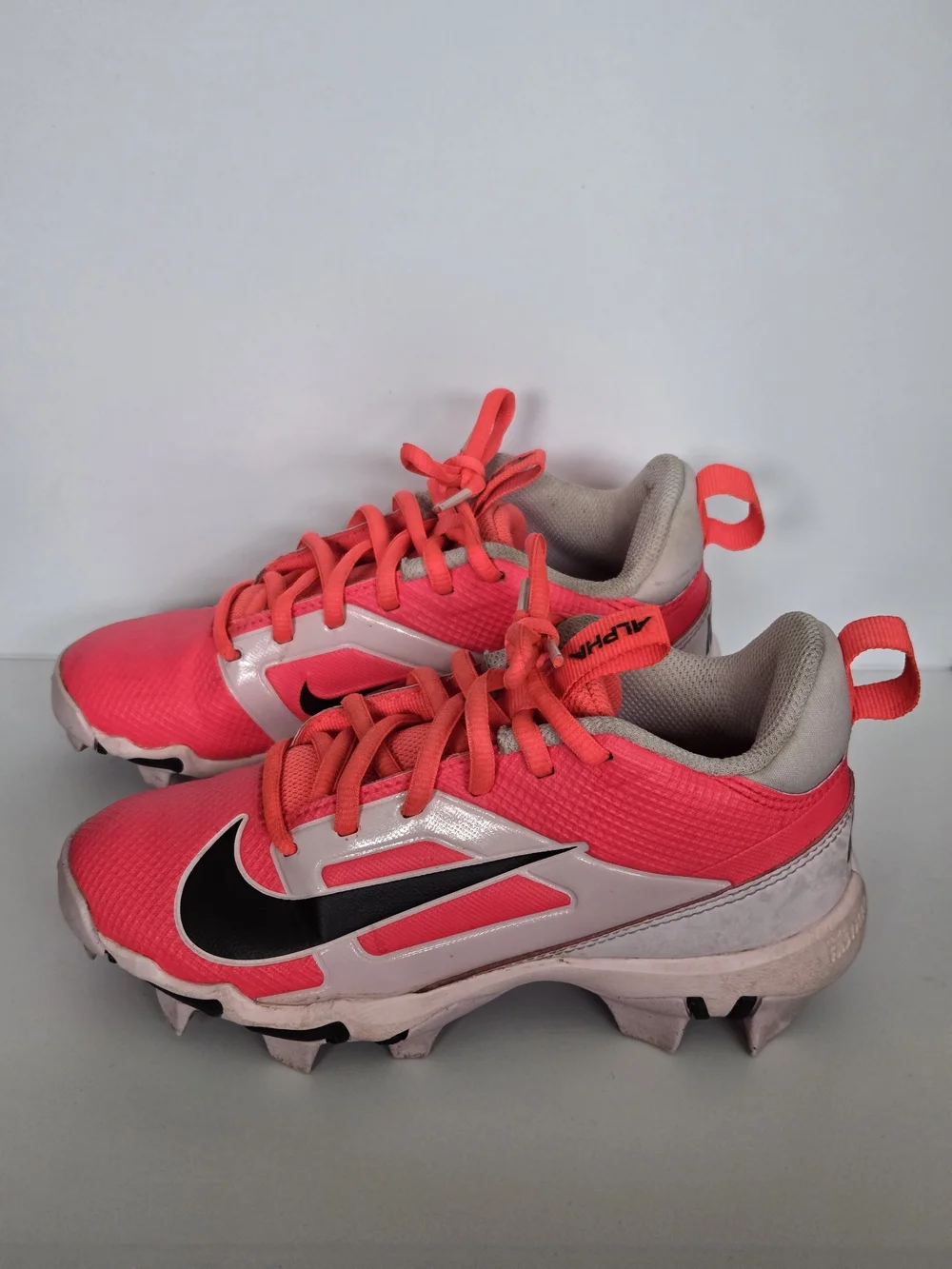 Nike Alpha Menace 4 Shark HJ 4571-600 Unisex Size 1Y Soccer Cleats